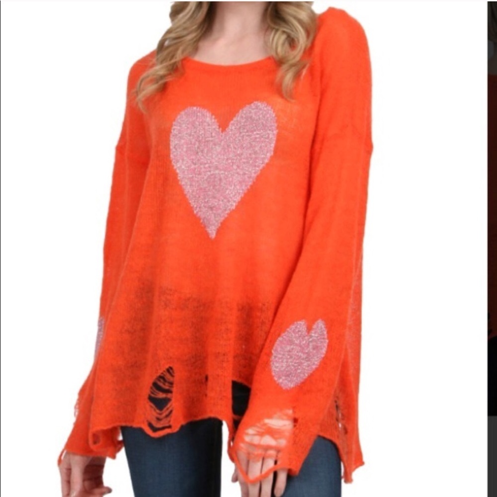 Wildfox distressed heart sweater 💕